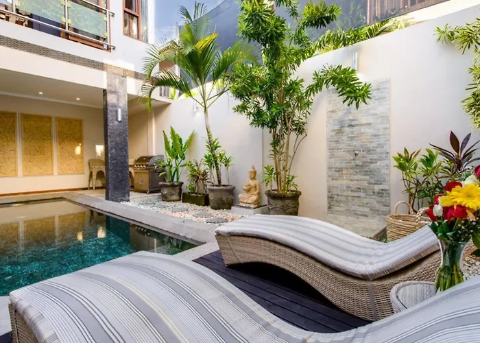 Вилла Super 4 Bed, Sleeps 8, Just 300m Walk From